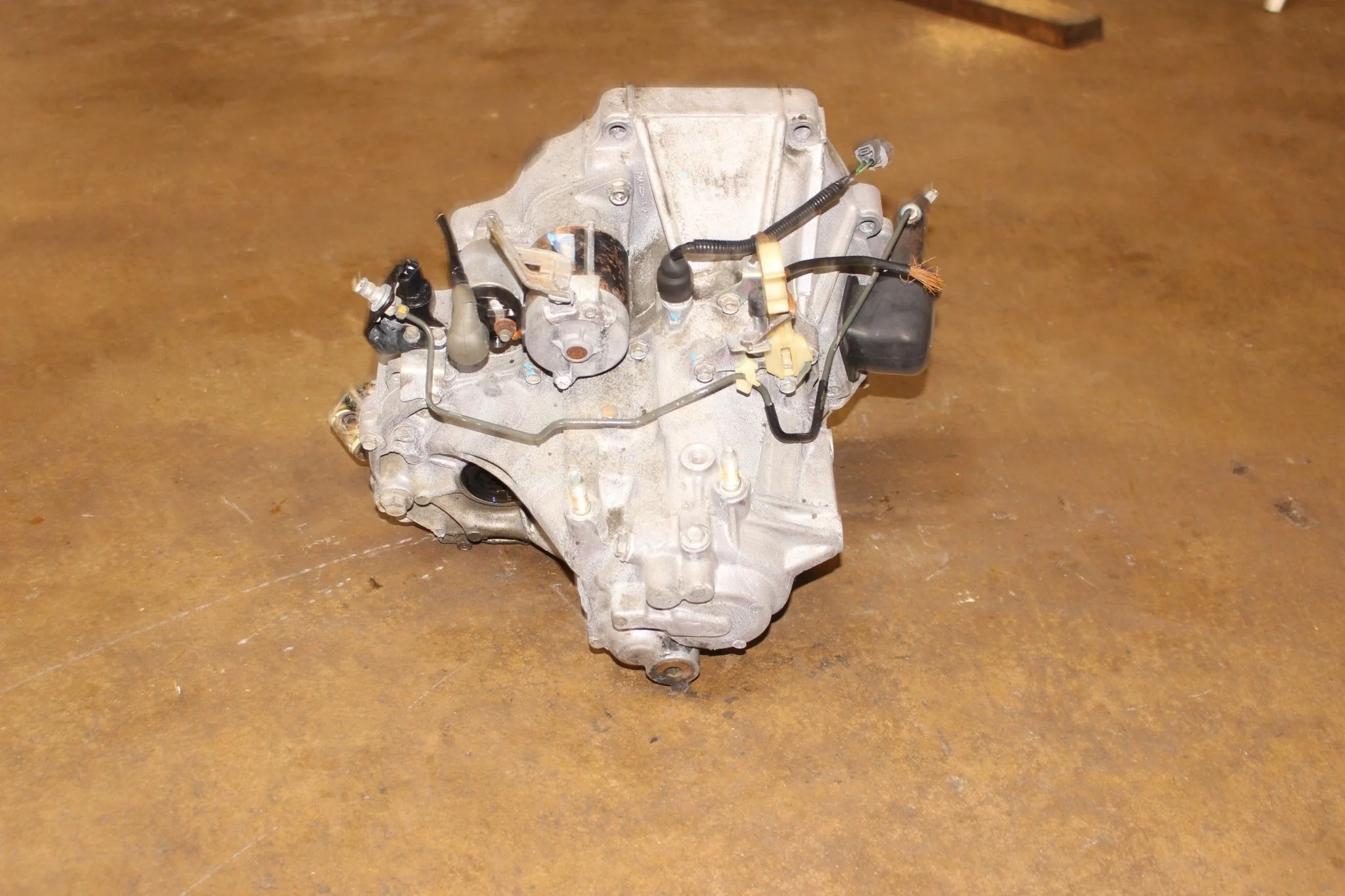 1992-2000 Honda Civic Manual JDM Transmission 1.6L D16A - Image 2