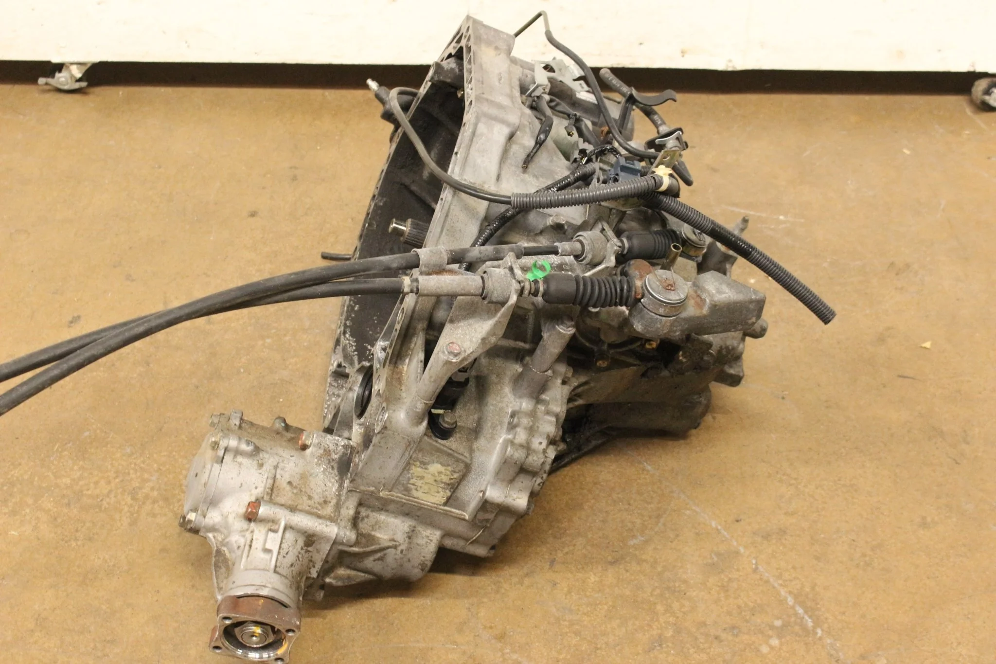 1997 1998 1999 2000 2001 Honda CRV Manual Transmission AWD 5-Speed 4X4 JDM B20B 2.0L - Image 4