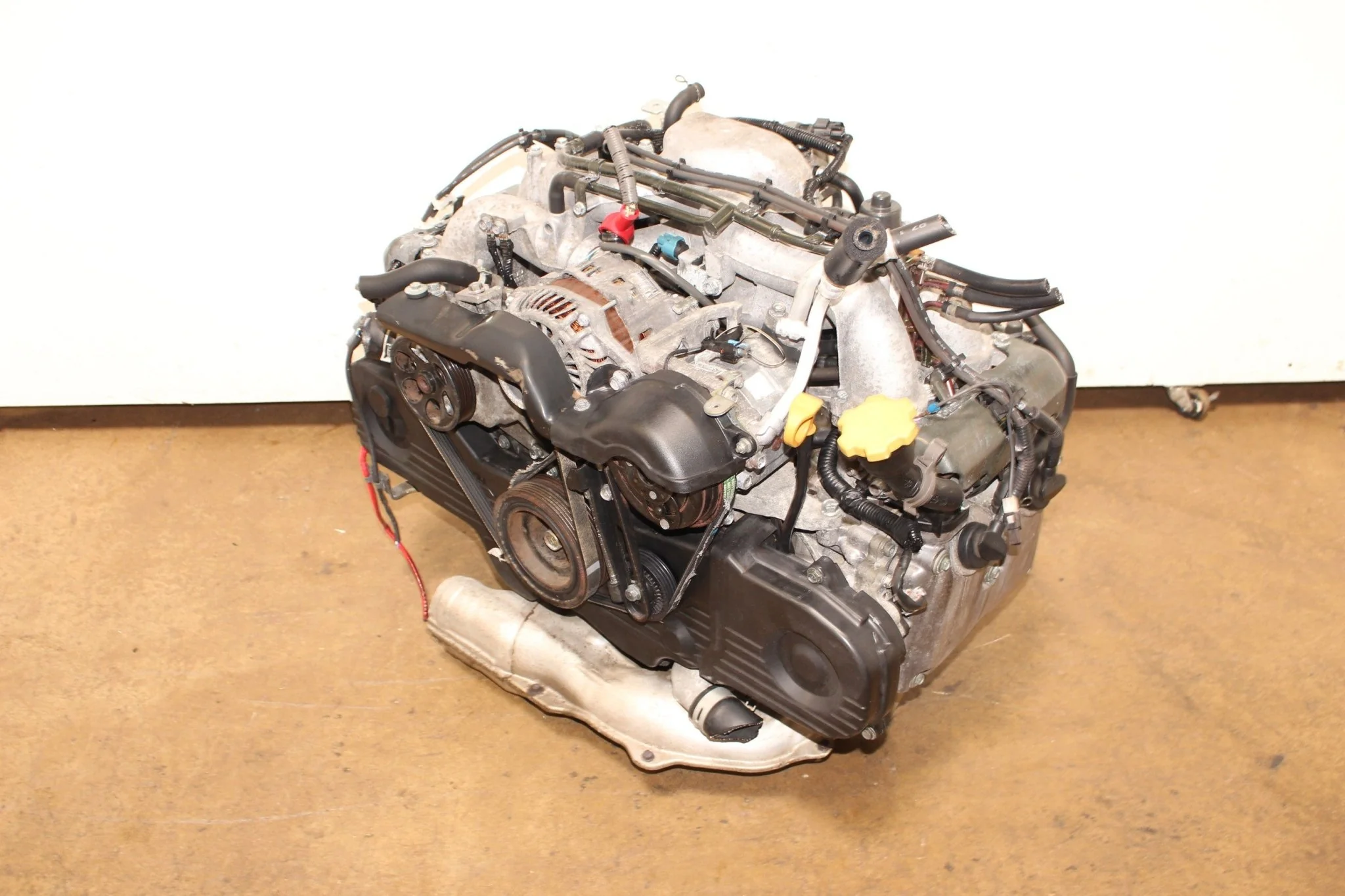 2000-2005 Subaru Legacy JDM Engine 2.0L SOHC EJ20 - EJ25 2.5L Replacement JDM Motor - Image 4