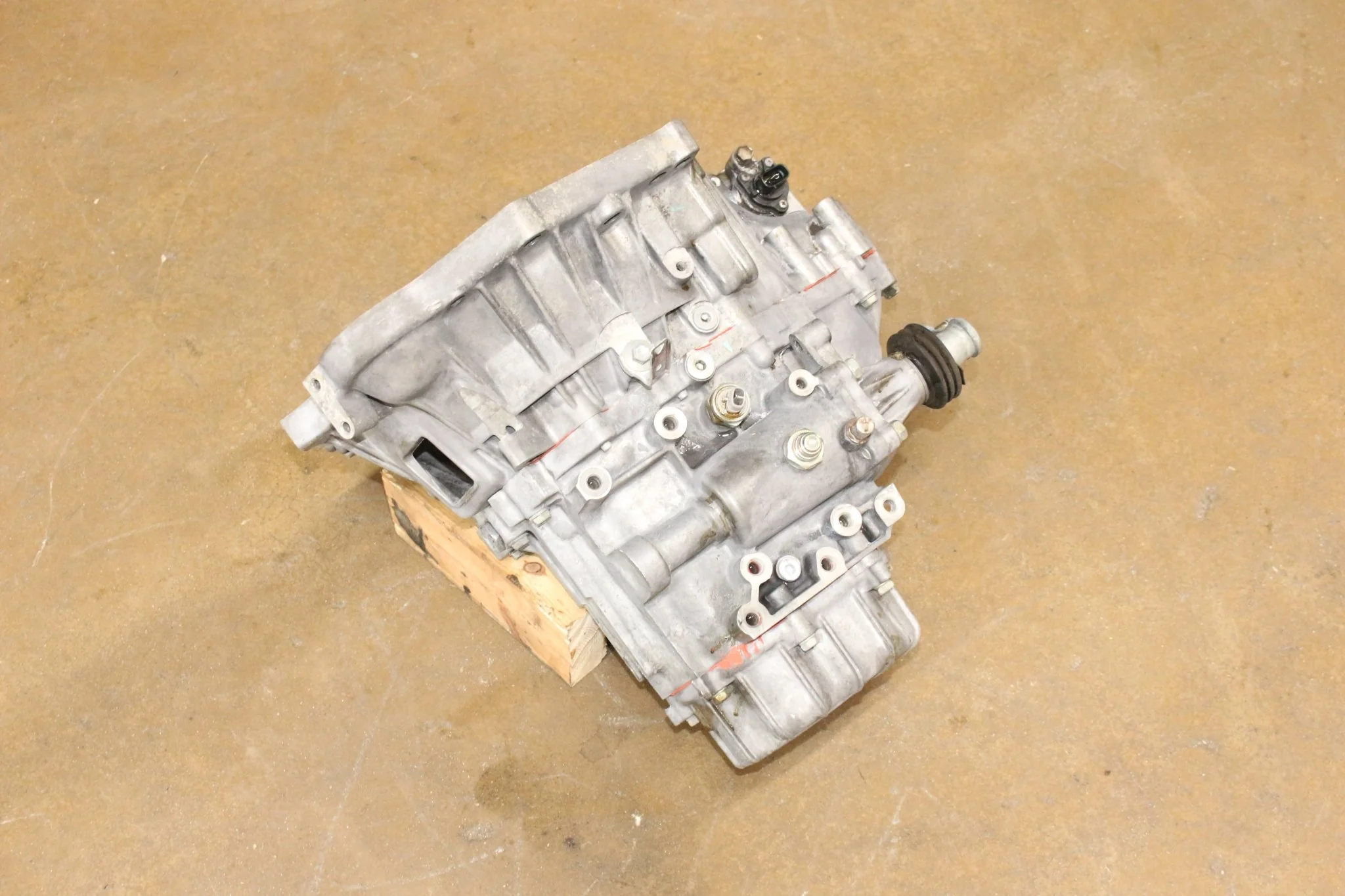 2003-2008 Toyota Pontiac Vibe Manual JDM Transmission 5 Speed 1.8L 1ZZFE - Image 10