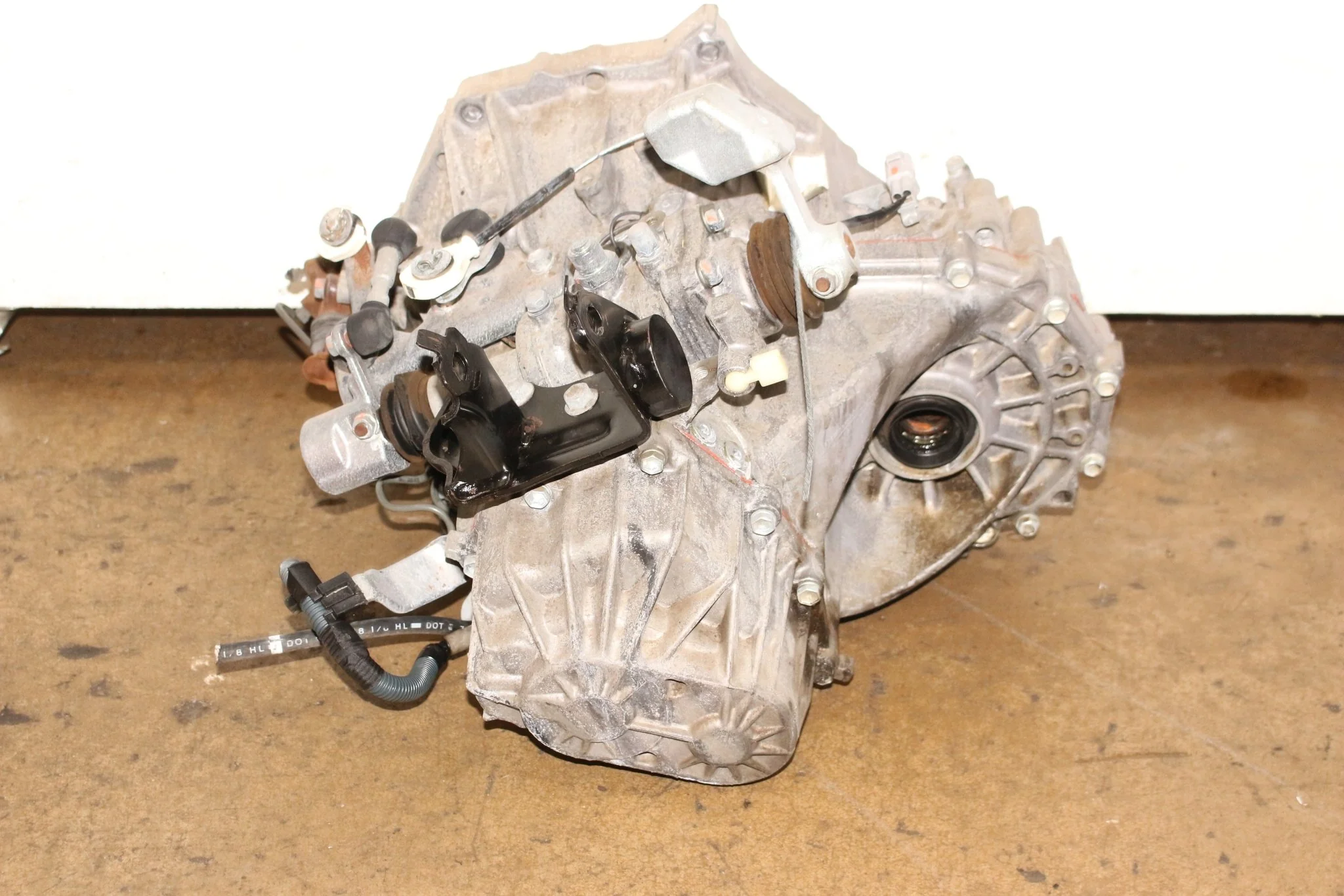 2014 2019 Toyota Corolla Matrix 6 speed Manual Transmission 1.8L JDM 2ZR-FE - Image 3