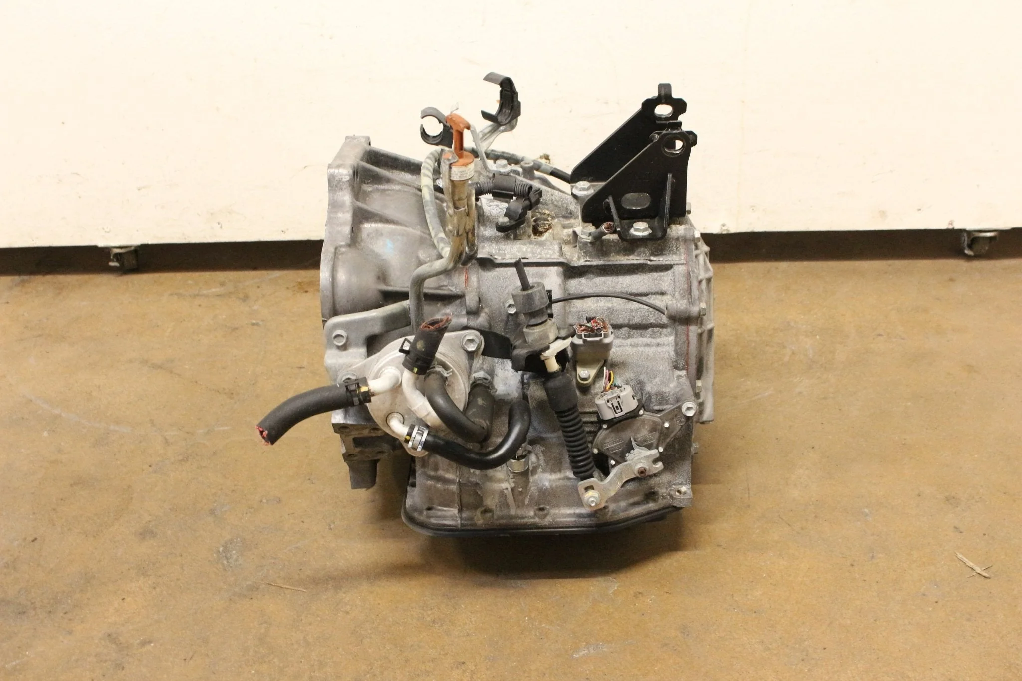 2009-2015 Toyota Corolla Automatic JDM Transmission 1.8L 2ZRFE 4 Speed - Image 4