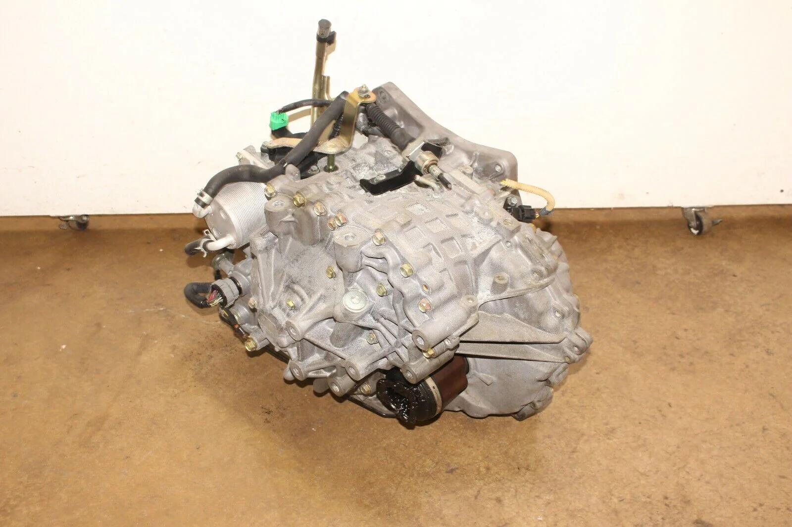 2013-2014 Nissan NV200 Transmission CVT Automatic 2.0L MR20 JDM - Image 8