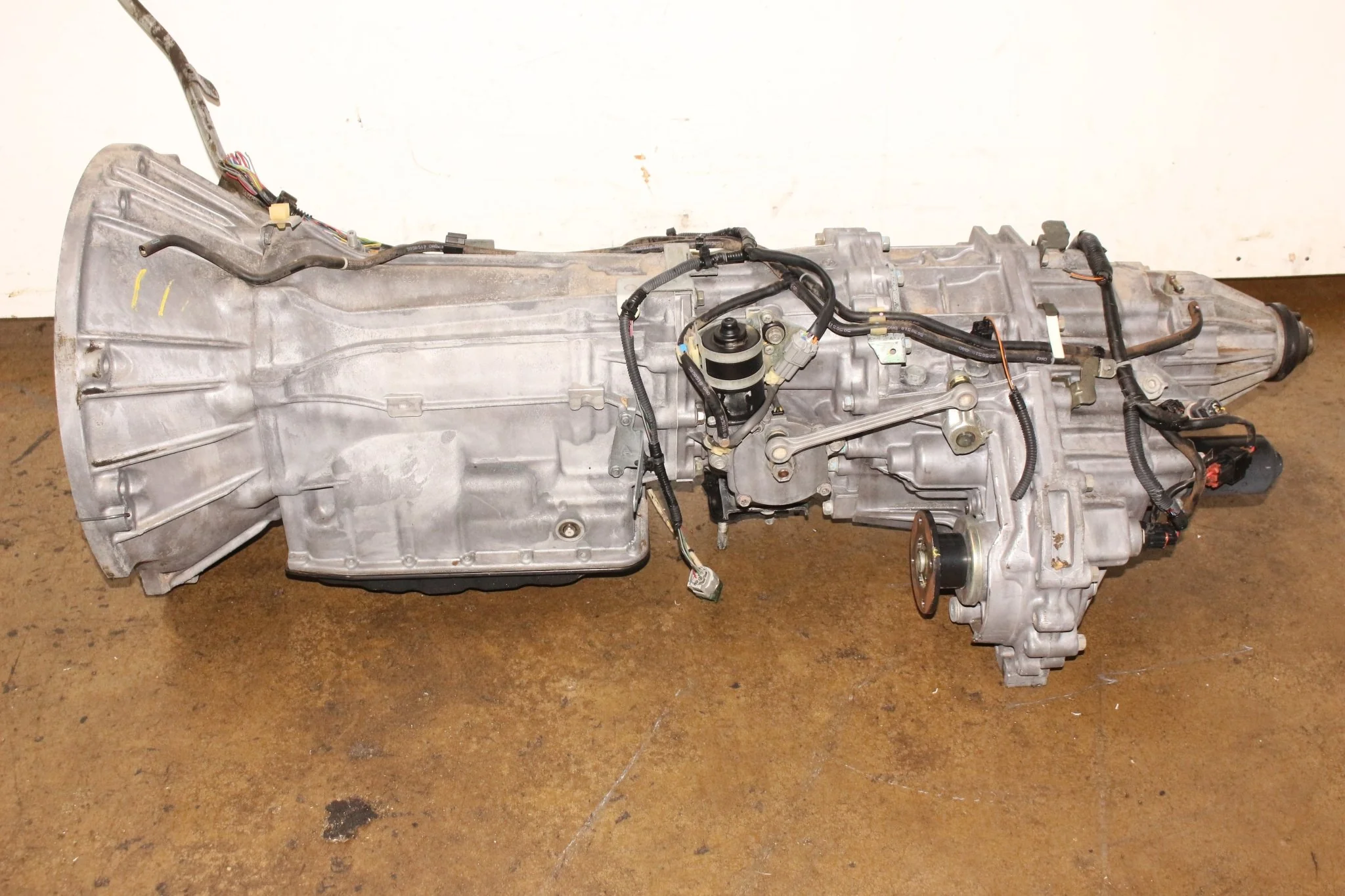 JDM 2005 2006 2007 2008 Nissan Xterra Automatic 4.0L AWD Transmission VQ40 - Image 4