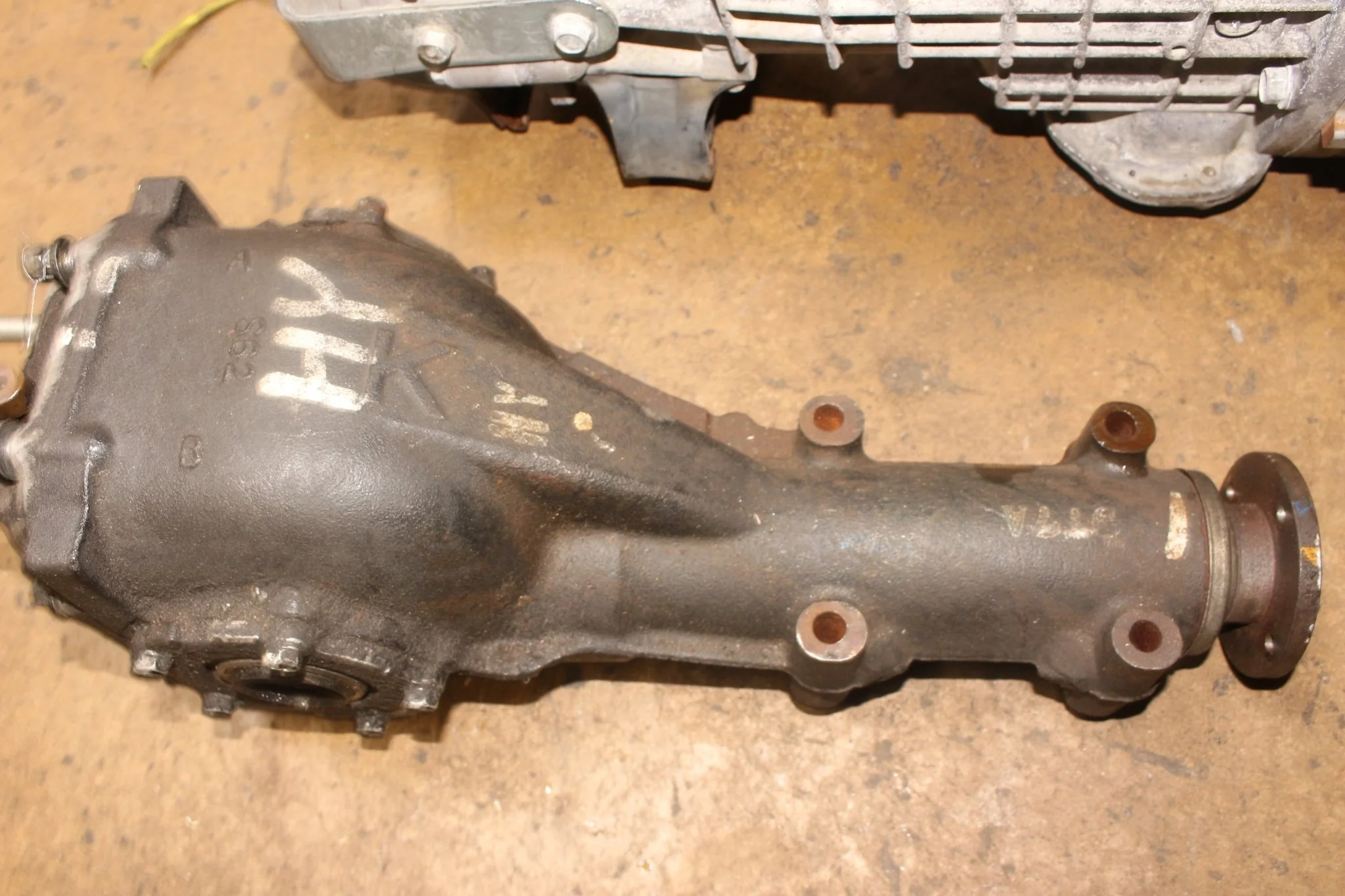 Subaru Legacy GT Spec B 6-Speed Manual Transmission 3.70 R180 Rear LSD Diff JDM - Image 11